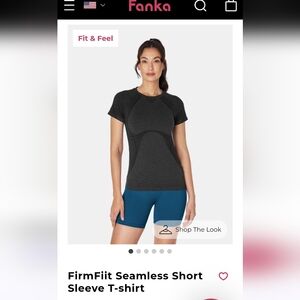 NWOT Fanka FirmFiit Seamless Short Sleeve T-shirt Sz XS/S Black